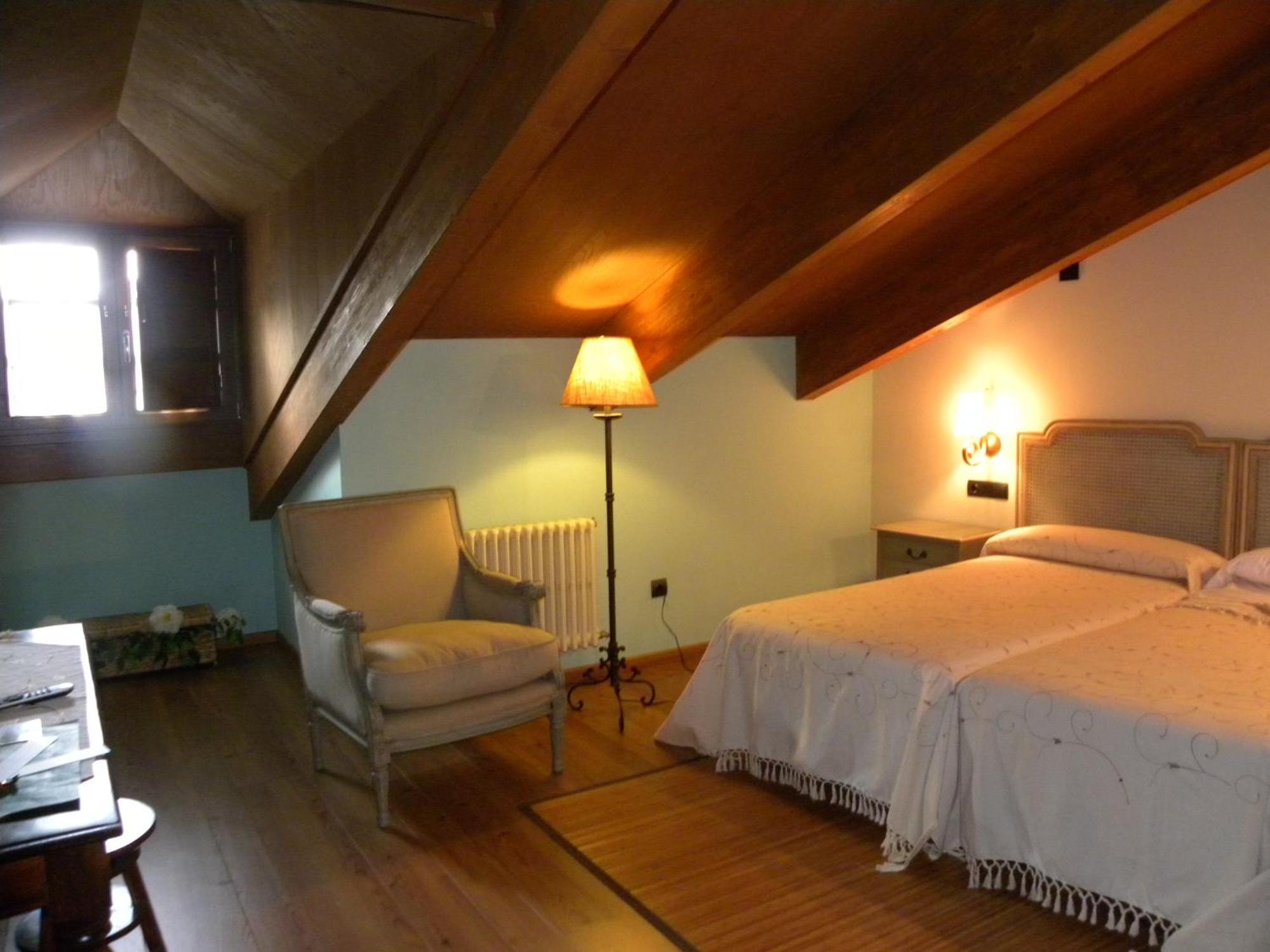 Hotel Valle Del Silencio San Esteban de Valdueza ภายนอก รูปภาพ