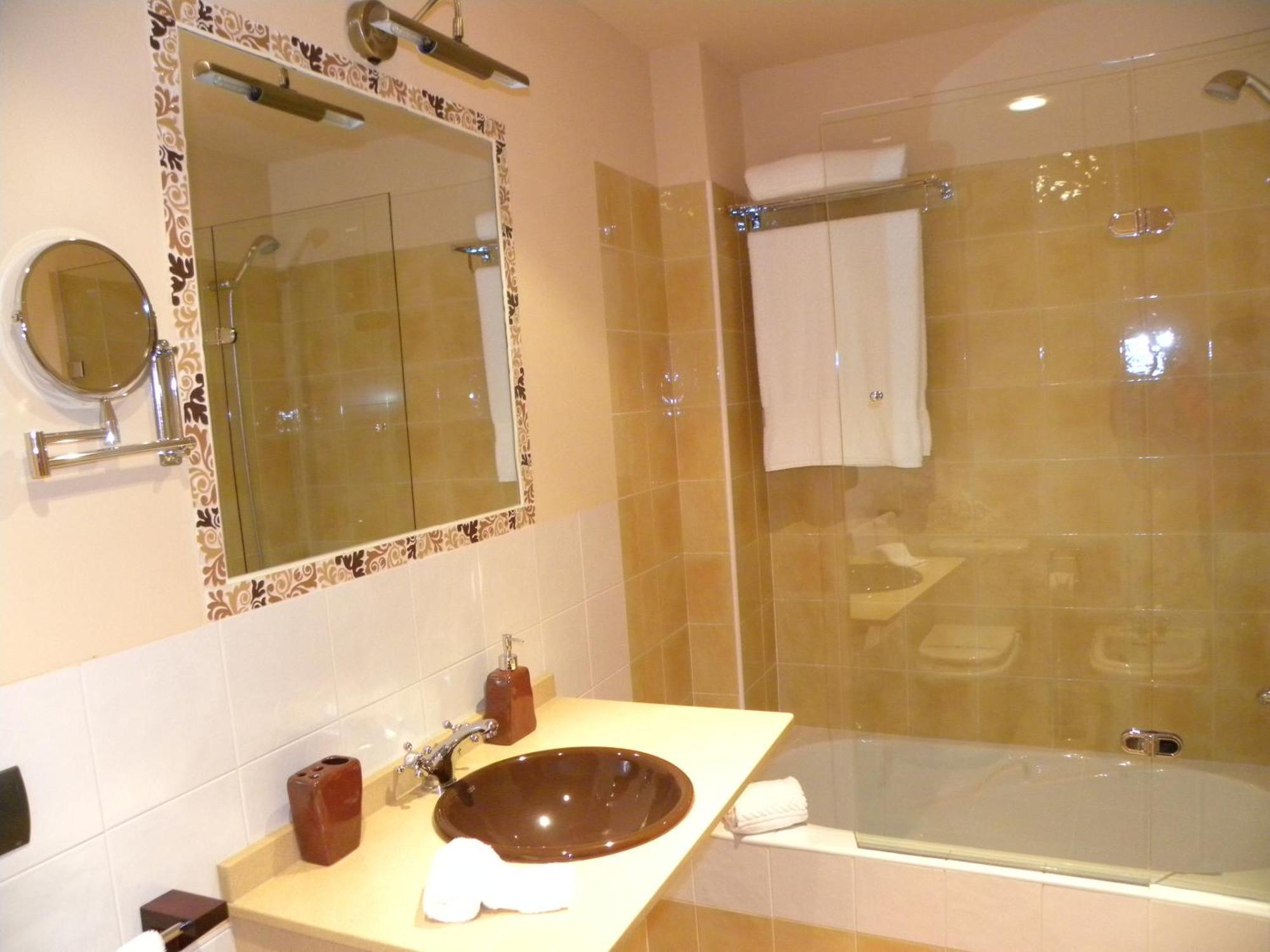 Hotel Valle Del Silencio San Esteban de Valdueza ภายนอก รูปภาพ