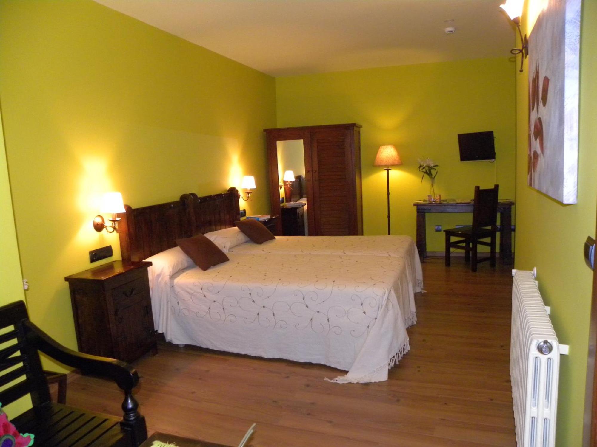 Hotel Valle Del Silencio San Esteban de Valdueza ภายนอก รูปภาพ