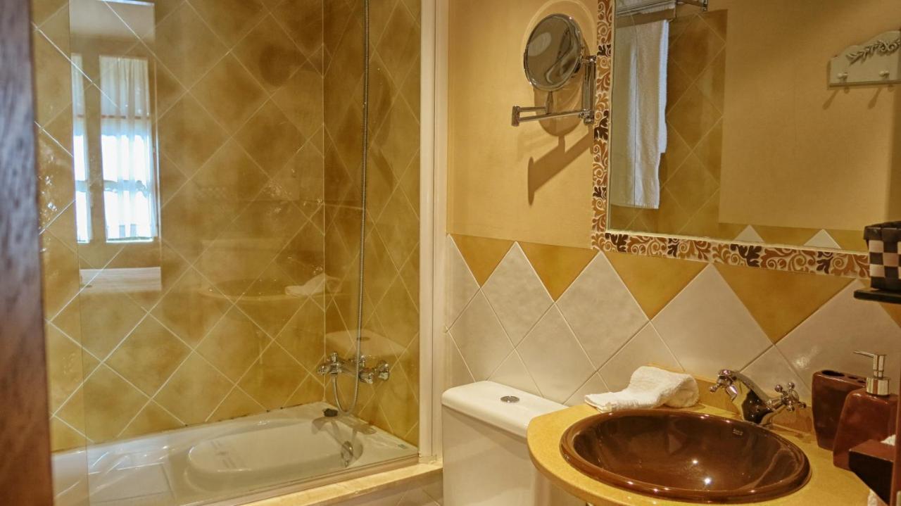 Hotel Valle Del Silencio San Esteban de Valdueza ภายนอก รูปภาพ